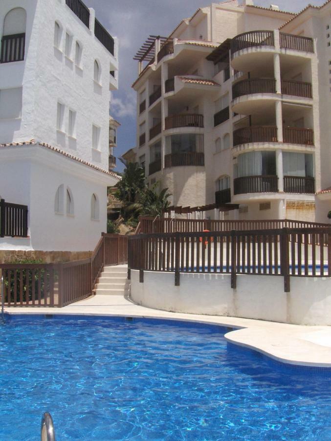 Beachfront Penthouse Apartment With Large Terrace And Breathtaking Sea Views Close To Marbella Spain Ситио-де-Калаонда Экстерьер фото