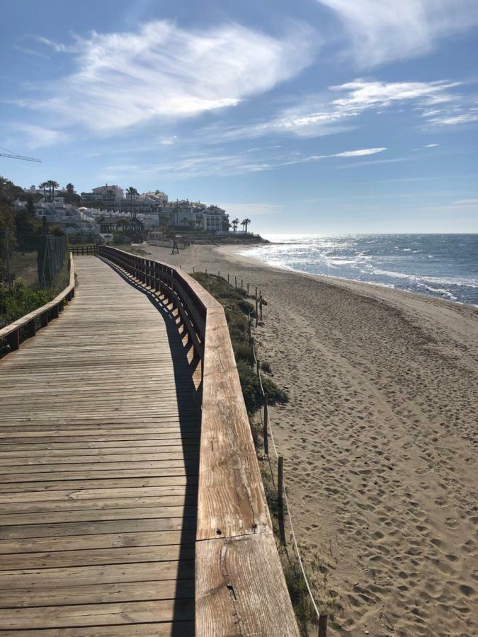 Beachfront Penthouse Apartment With Large Terrace And Breathtaking Sea Views Close To Marbella Spain Ситио-де-Калаонда Экстерьер фото
