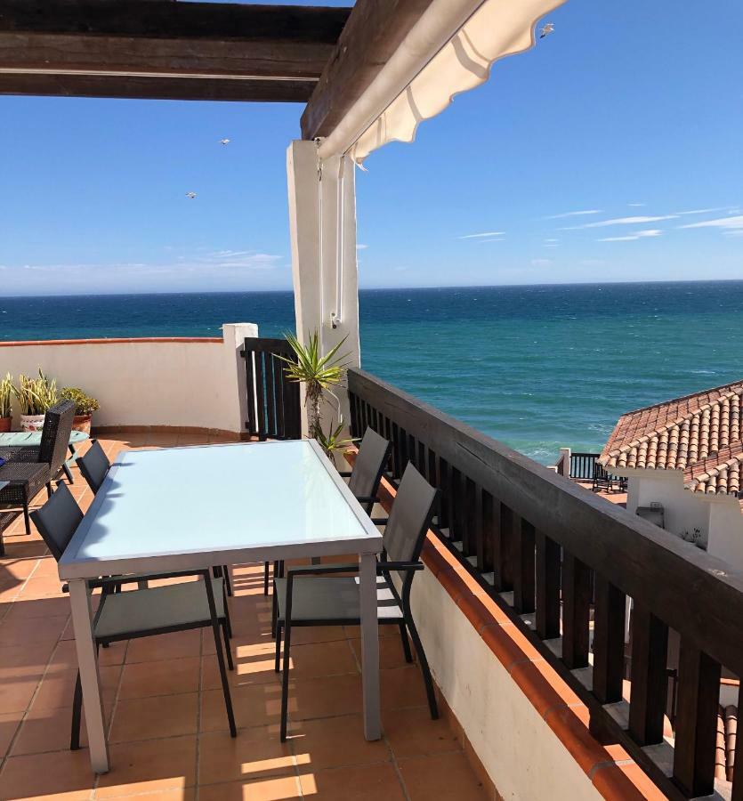 Beachfront Penthouse Apartment With Large Terrace And Breathtaking Sea Views Close To Marbella Spain Ситио-де-Калаонда Экстерьер фото